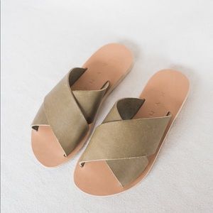 NIB KYMA “Chios” Sandals 38